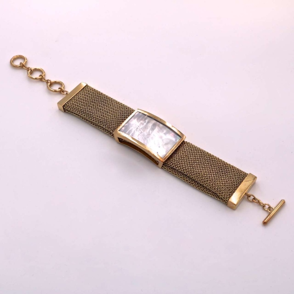 A&M Gold Mesh Bracelet w/MOP Rectangular Buckle